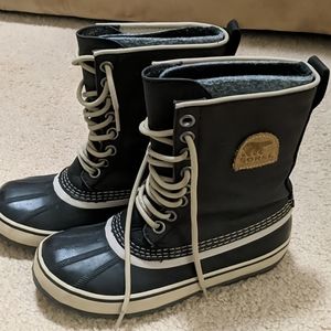Sorel waterproof snow boots sz.6.5